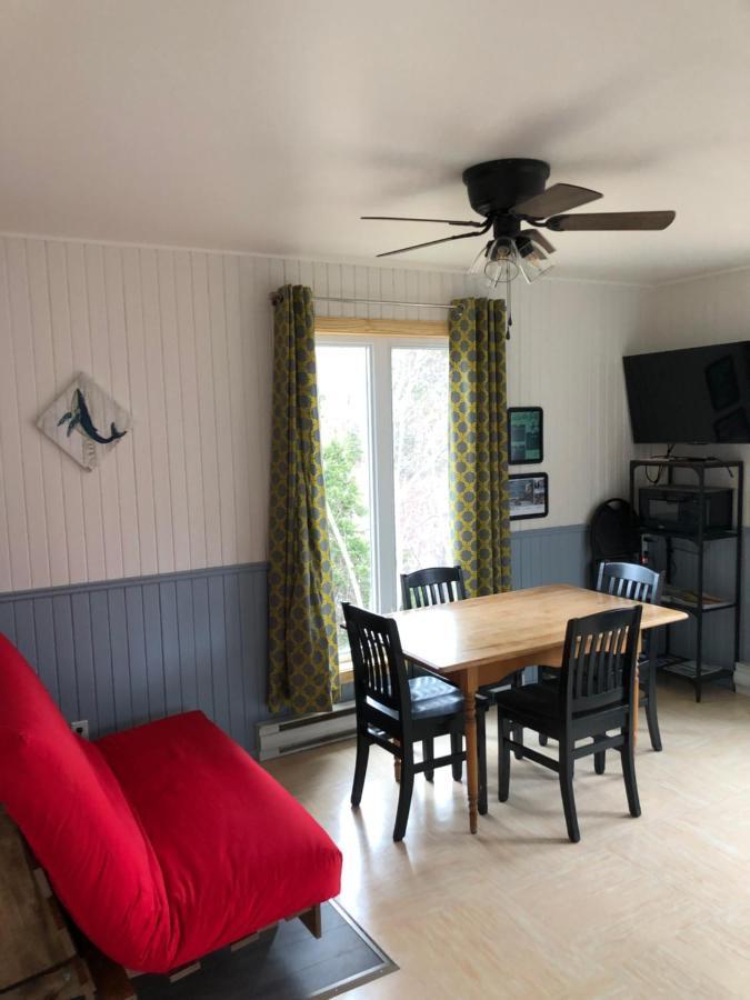 Chalets Les Chanterelles De Forillon L'Anse-au-Griffon Esterno foto