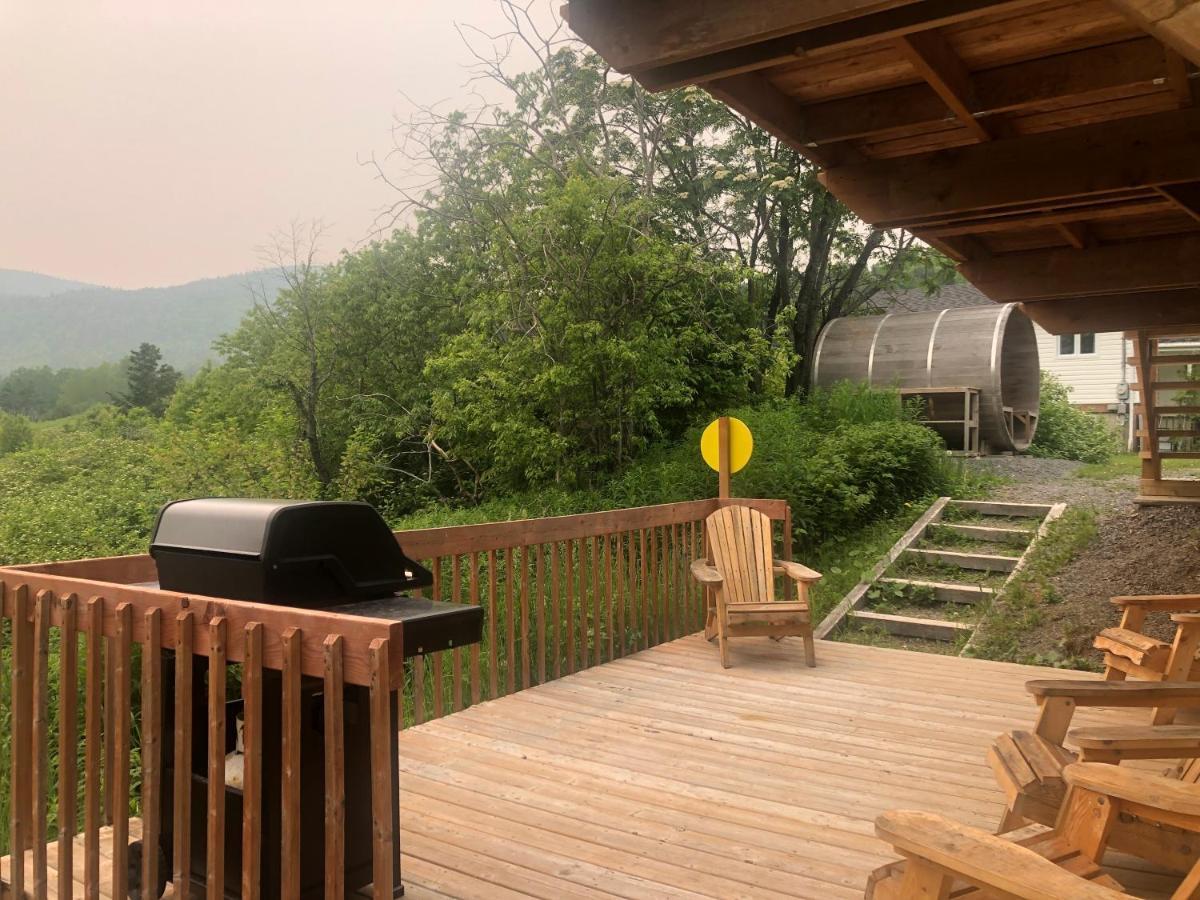 Chalets Les Chanterelles De Forillon L'Anse-au-Griffon Esterno foto